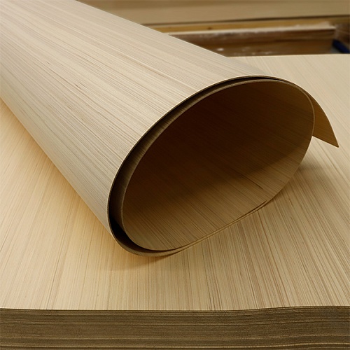 Гибкая фанера Тополь 4 мм Гибкая фанера Тополь 4 мм