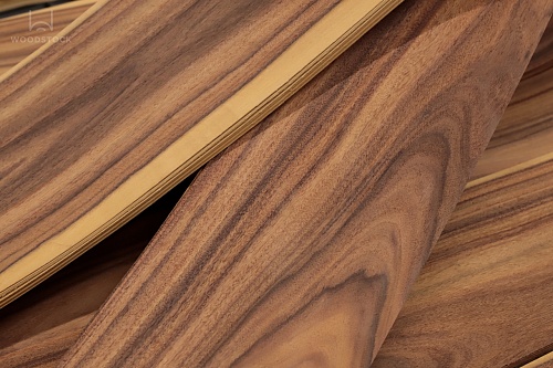 Натуральный шпон Палисандр Сантос