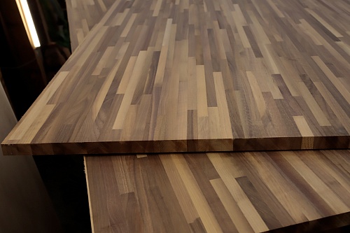 Мебельный щит из Ореха американского (узкая ламель 40x600x3000 мм)