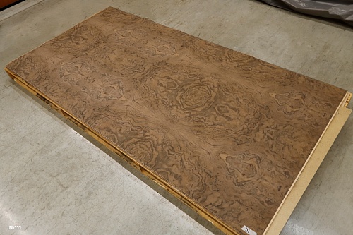 Сращенный шпон Орех корень Сращенный шпон Орех корень