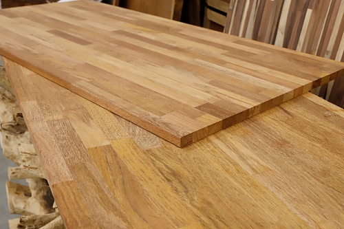 Мебельный щит из Мербау сращенного