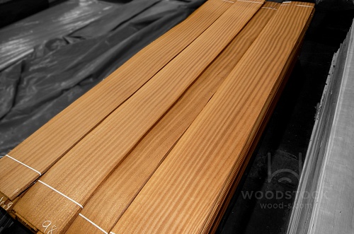 Натуральный шпон Сапеле