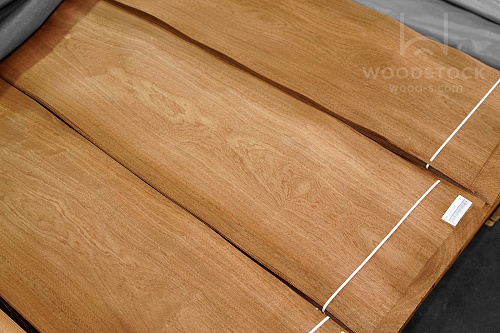 Натуральный шпон Сапеле