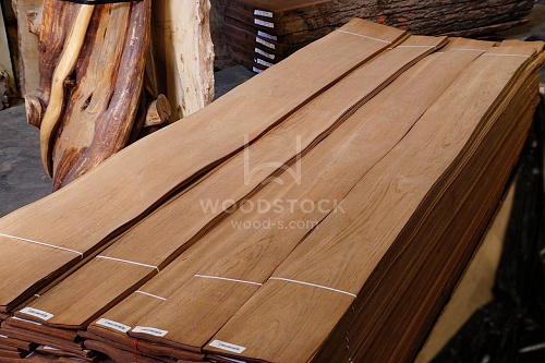 Натуральный шпон Ятоба Натуральный шпон Ятоба