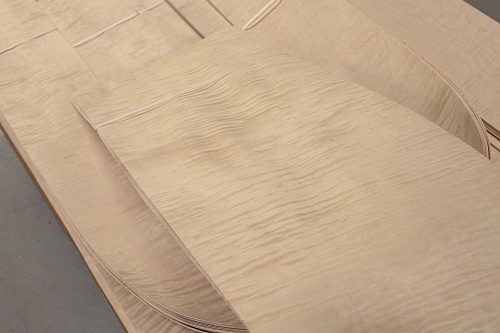 Натуральный шпон Клён CURLY Натуральный шпон Клён CURLY