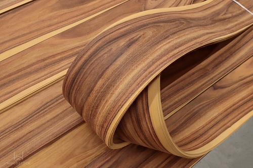 Натуральный шпон Палисандр Сантос