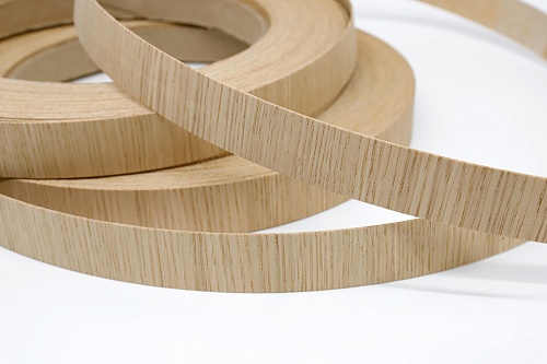 Кромка с вертикальной текстурой из натурального шпона Дуб