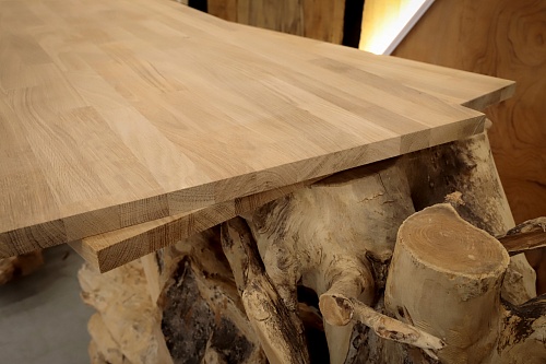 Мебельный щит из дуба сращенный C/C 20x600x2400 Мебельный щит из дуба сращенный C/C 20x600x2400