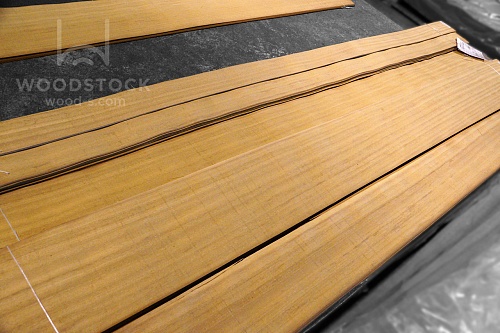 Натуральный шпон Ироко Натуральный шпон Ироко