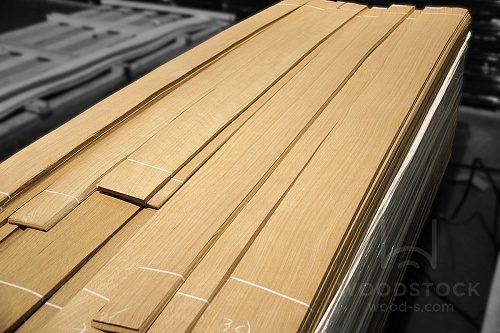 Натуральный шпон Дуб белый Натуральный шпон Дуб белый