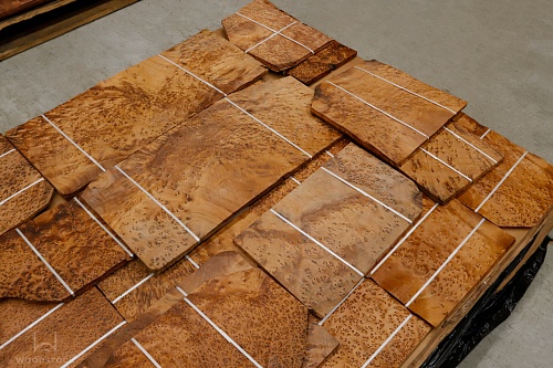 Натуральный шпон Туя корень Натуральный шпон Туя корень