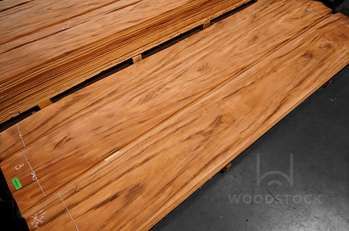 Натуральный шпон Тайгервуд Goncalo Alves Натуральный шпон Тайгервуд Goncalo Alves