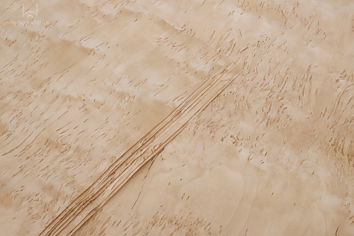 Натуральный шпон Берёза карельская Натуральный шпон Берёза карельская