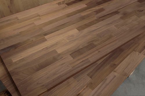 Мебельный щит из Ореха американского "А" 40x1220x2440 мм Мебельный щит из Ореха американского "А" 40x1220x2440 мм