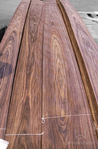 Натуральный шпон Палисандр индийский Натуральный шпон Палисандр индийский