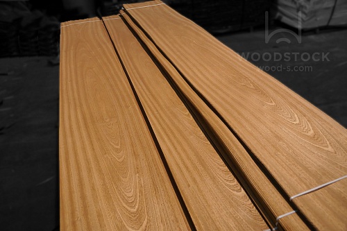 Натуральный шпон Сапеле