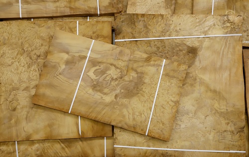 Натуральный шпон Лаурель корень Натуральный шпон Лаурель корень