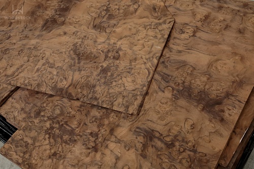 Натуральный шпон Орех корень Натуральный шпон Орех корень