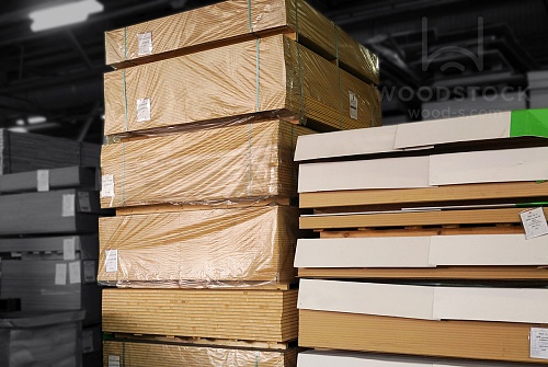 Столярная плита 40 мм, массив ели + ХДФ (Россия) Столярная плита 40 мм, массив ели + ХДФ (Россия)