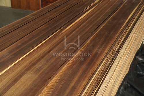 Натуральный шпон Лиственница мореная Натуральный шпон Лиственница мореная