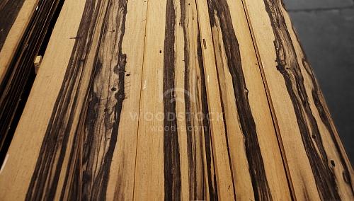 Натуральный шпон Эбен африканский