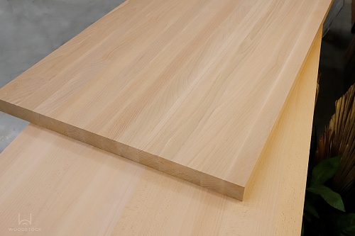 Мебельный щит из Бука цельноламельный А/В 40х600х2400 Мебельный щит из Бука цельноламельный А/В 40х600х2400