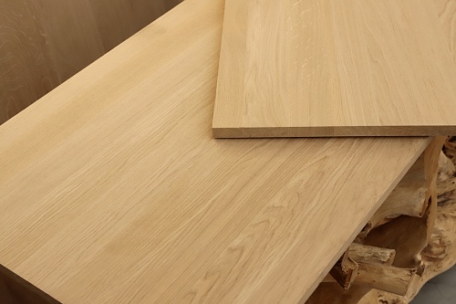 Мебельный щит из дуба цельноламельный A/B 20x600x2700