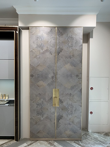 Серия LUXURY Орех корень 99.001 Серия LUXURY Орех корень 99.001