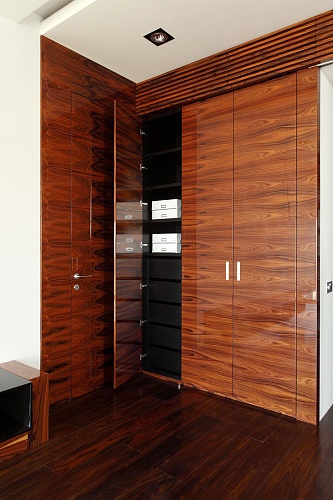 Натуральный шпон Палисандр Сантос