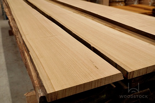 Эвкалипт необрезная доска Эвкалипт необрезная доска