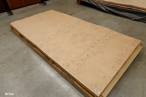 Сращенный шпон Дуб корень Сращенный шпон Дуб корень