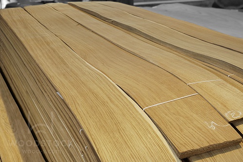 Натуральный шпон Дуб Натуральный шпон Дуб