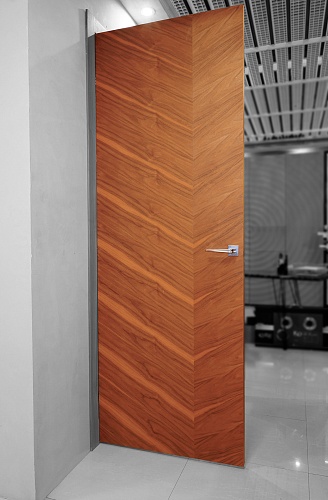 Натуральный шпон Орех европейский White-gray Натуральный шпон Орех европейский White-gray