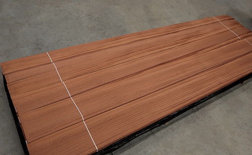 Натуральный шпон Сапеле