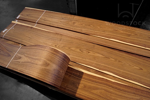 Натуральный шпон Гренадилло Натуральный шпон Гренадилло