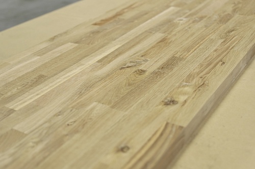 Мебельный щит из дуба сращенный  C/C 20х600х3000 Мебельный щит из дуба сращенный  C/C 20х600х3000