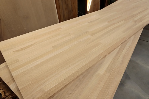 Мебельный щит из ясеня Дальневосточный сращенный А/В 20х900х2500 Мебельный щит из ясеня Дальневосточный сращенный А/В 20х900х2500