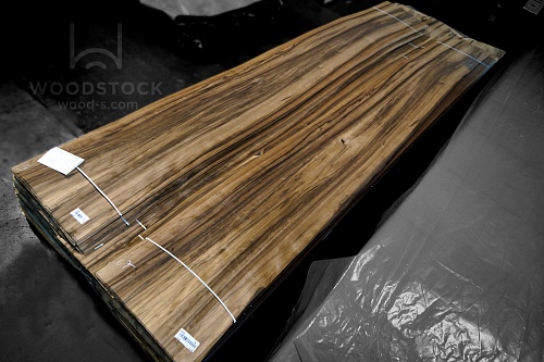 Натуральный шпон Орех сатиновый Choco