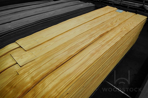 Натуральный шпон Сосна Натуральный шпон Сосна