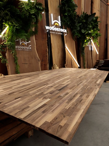 Мебельный щит из Ореха американского LOFT 20x1220x2440 мм Мебельный щит из Ореха американского LOFT 20x1220x2440 мм