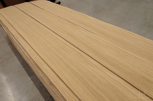 Натуральный шпон Дуб Натуральный шпон Дуб