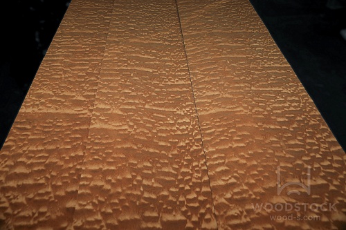 Натуральный шпон Моаби поммеле Натуральный шпон Моаби поммеле