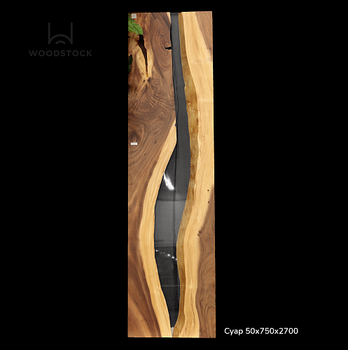 Столешница из Суара с эпоксидной смолой