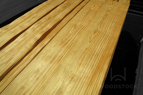 Натуральный шпон Сосна Натуральный шпон Сосна