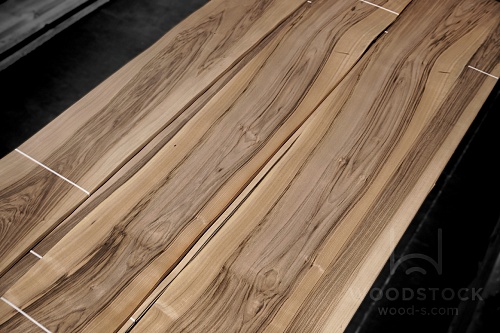 Орех Европейский Colored Орех Европейский Colored