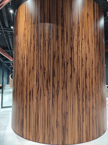 Натуральный шпон Орех сатиновый Choco