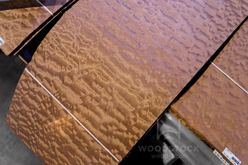 Натуральный шпон Моаби поммеле Натуральный шпон Моаби поммеле