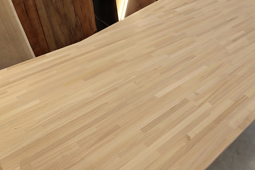 Мебельный щит Ясень дальневосточный сращенный А/В 26х600х3000 Мебельный щит Ясень дальневосточный сращенный А/В 26х600х3000