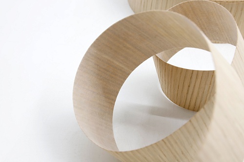 Кромка с вертикальной текстурой из натурального шпона Дуб