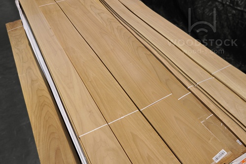 Натуральный шпон Орех европейский White-gray Натуральный шпон Орех европейский White-gray